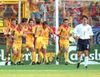 Cristi Chivu, felicitat de colegi după golul marcat în România - Anglia la Euro 2000. FOTO: Imago