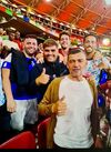 Sergio Conceicao cu un grup de fani, aseară, la Leipzig