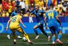 Fază din meciul România - Ucraina 3-0: Răzvan Marin și trei adversari, Mudryk (la minge), Sudakov (nr. 14) și Zinchenko Foto: Imago