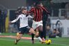 Frendrup (stânga), tackling decisiv la Rafa Leao în Milan - Genoa 0-0 Foto: Imago