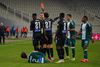 Baba, fundașul stânga al lui PAOK, eliminat la 1-2 cu Panathinaikos. Duminică s-a jucat fără spectatori la Atena Foto: Imago