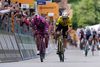 Duelul Pedersen - Van Aert, astăzi, la Vicenza. Danezul (stânga) a fost irezistibil Foto: Imago