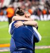 Ultima îmbrățișare Postecoglou - Drăgușin. La Bilbao, după câștigarea Europa League Foto: Imago