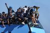 Paradă pe străzile din Napoli după câștigarea titlului (FOTO Imago)