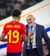 De la Fuente și Lamine Yamal au cucerit titlul european cu Spania în 2024. Foto: Imago