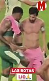 Leo Messi, asaltat de jucătorii lui Palmeiras (foto: captură video MARCA)