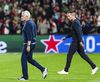 Mourinho (stânga) și Van Persie, pe „De Kuip” Foto: Imago