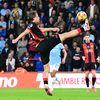 Ilya Zabarnyi, într-un meci cu Manchester City Foto: Imago