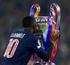 Ousmane Dembele, decarul lui PSG, și trofeul Ligii Campionilor Foto: Imago
