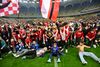 Teren invadat la finalul meciului Dinamo - CFR Cluj (FOTO: Raed Krishan / GOLAZO.ro)