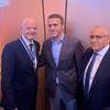 Patronul Rrustem Pacolli (în centru), în această toamnă, alături de Gianni Infantino (stânga), președintele FIFA, și Agim Ademi, liderul federației kosovare Foto: Instagram Prishtina e Re