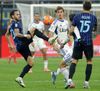Hakan (stânga), dirijorul jocului nerazzurro Foto: Imago