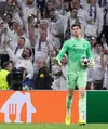 Courtois, cu fanii blancos în spate Foto: Imago