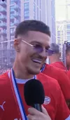 PSV și Dennis Man au sărbătorit titlul alături de fani (1).jpg