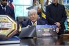 Trump a prezentat cușca UFC din curtea Casei Albe FOTO Imago