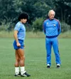 Schuster l-a avut coleg în echipa Barcelonei pe Diego Maradona (1982-1984) și antrenor pe Udo Lattek între 1981 și 1983. Foto: Imago