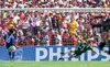 Baggio și mingea care s-a înălțat peste transversală în finala CM 1994: Brazilia - Italia 0-0, 3-2 la penaltyuri. Foto: Imago