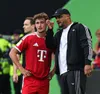 Discuție Kompany - Bischof, la marginea terenului. Foto: Imago