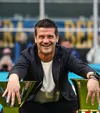 Cristi Chivu și cele două trofee cucerite la Inter în acest sezon/ Foto: IMAGO