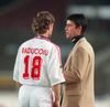 Florin Răducioiu și Joachim Low (FOTO: IMAGO)