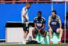 Secundul Larsson (stânga), alături de două vedete ale naționalei: Isak și Lindelof (dreapta). Foto: Imago