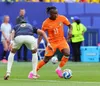 Unul dintre cele 15 riblinguri făcute de Diomande la 1-0 cu Ecuador. Foto: Imago