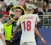 Almiron i-a spus ceva lui Mert cu mâna la gură și a fost eliminat la Turcia - Paraguay. Fotografii: Imago+capturi TV