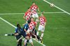 La Mondialul din 2018, s-a dat un autogol inclusiv în finală: croatul Mandzukic (roș-alb, în centru), la 2-4 cu Franța. Foto: Imago