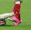 Tacklingul violent al englezului Quansah asupra mexicanului Gallardo. Eliminare corectă. Foto: Getty Images