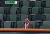 Roger Federer, singur în Loja Regală de la Wimbledon. Foto: captură X/@BastienFachan