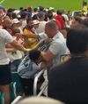 Un fan al Argentinei și unul al Angliei s-au luat la bătaie. Foto: captură X/@Barras_LATAM