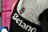 FCSB: fanii au blocat intrarea în magazin cu mai bine de o oră înainte de prezentarea noului echipament FOTO Vlad Nedelea