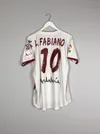 Echipamentul Sevillei 2006-2007, al cărui font seamănă cu cel de la FCSB