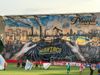Suporterii Petrolului au făcut spectacol în tribune înaintea meciului cu Dinamo, din prima etapă a sezonului 2025-2026. Foto: GOLAZO.ro