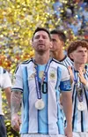 Leo Messi, medalia de argint și lacrimile înfrângerii. Foto: Imago