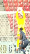 Edvinas Gertmonas, gafă în meciul disputat de Servette pe terenul lui FC Zurich. Foto: Captură TikTok @bluesport_fr
