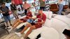 Vladan Bubanja și Denis Ciobotariu s-au jucat FIFA, înainte de conferință, în showroom-ul Mobexpert (foto: Iosif Popescu/GOLAZO.ro)