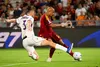 Drăgușin, depășit de Malen și în această fază, la alt gol al Romei. Foto: Imago