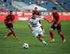 Dumiter, singur contra trei în ultima etapă, la Botoșani - Csikszereda 1-0. Foto: Sports Pictures