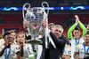 Carlo Ancelotti, la ultima Ligă a Campionilor cucerită, în 2024, cu Real. E unicul antrenor cu 5 trofee de Champions, două cu Milan, trei cu Madridul. Foto: Imago