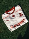 Al doilea echipament al lui Dinamo