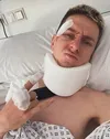 Tadej, pe patul de spital, imediat după accident. Foto: InstaStory