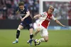 Duel Wanner - Dolberg (dreapta), la ultimul Ajax - PSV 2-2, pe 2 mai 2026. Foto: Imago