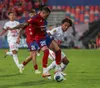 Racovițan (stânga), în ultima etapă de campionat la Rakow. Foto: Imago