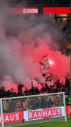 Torțe aprinse de fanii români la Suedia - România. FOTO Vlad Nedelea GOLAZO (3).jpeg