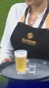 Pauză de hidratare cu bere și shot-uri în amicalul dintre legendele lui Werder Bremen și cele ale lui Real Madrid Foto captură video (5).jpeg