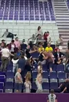 Bătaie între părinți la un meci de handbal la juniori. Foto: captură video Facebook/Adriana Beldiman