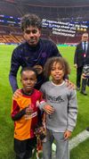 Fiii lui Mario Lemina au ținut să se pozeze cu Lamine Yamal (foto: Instagram)