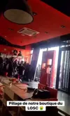 Magazinul oficial al lui Lille a fost vandalizat și jefuit. Foto: captură Facebook/Losc Fans Club