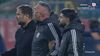Marius Croitoru și Sebastian Mailat încearcă să-l calmeze pe Alin Bordeanu, după FC Botoșani - Petrolul 1-3. Foto: captură Prima Sport